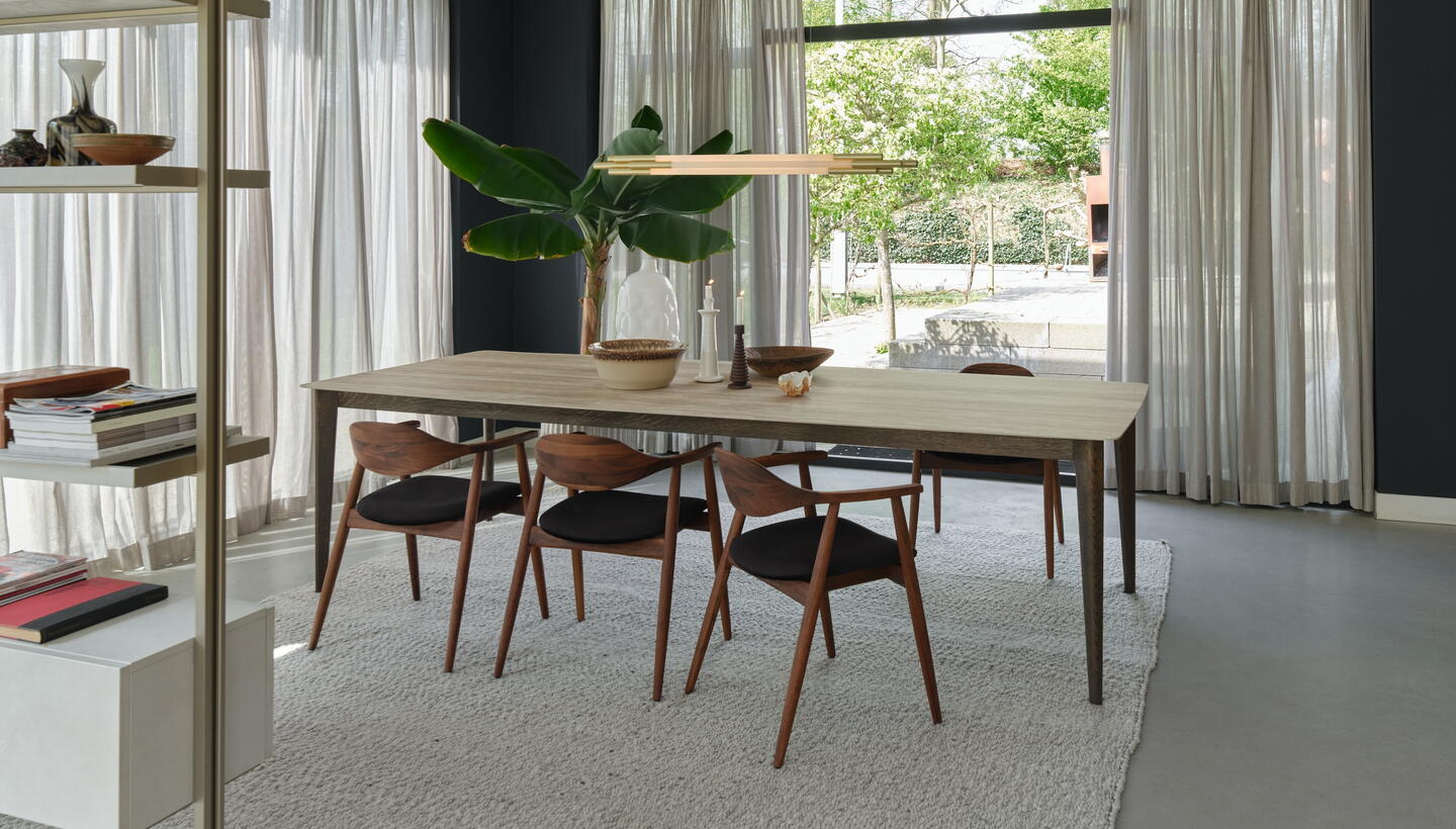 Adigia eettafel | Moura eetstoel | Antis kast