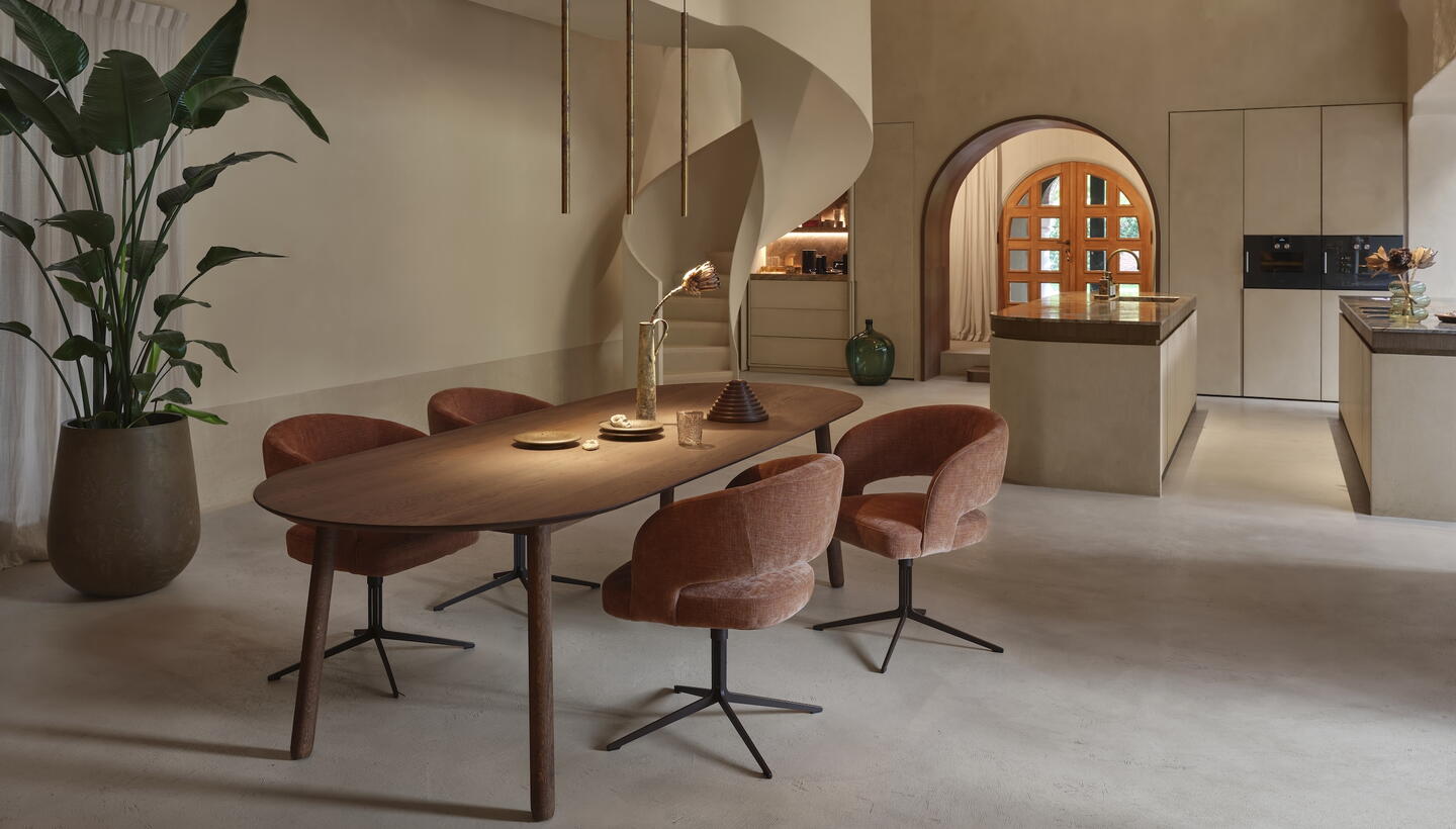 James eetstoel & Mads eettafel