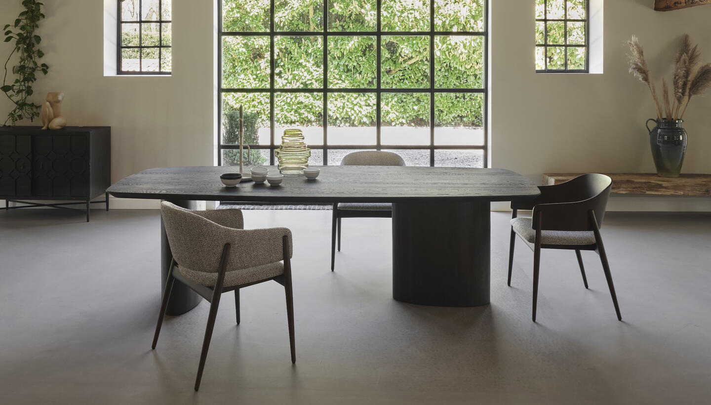 Steltin eettafel & Artago eetstoel